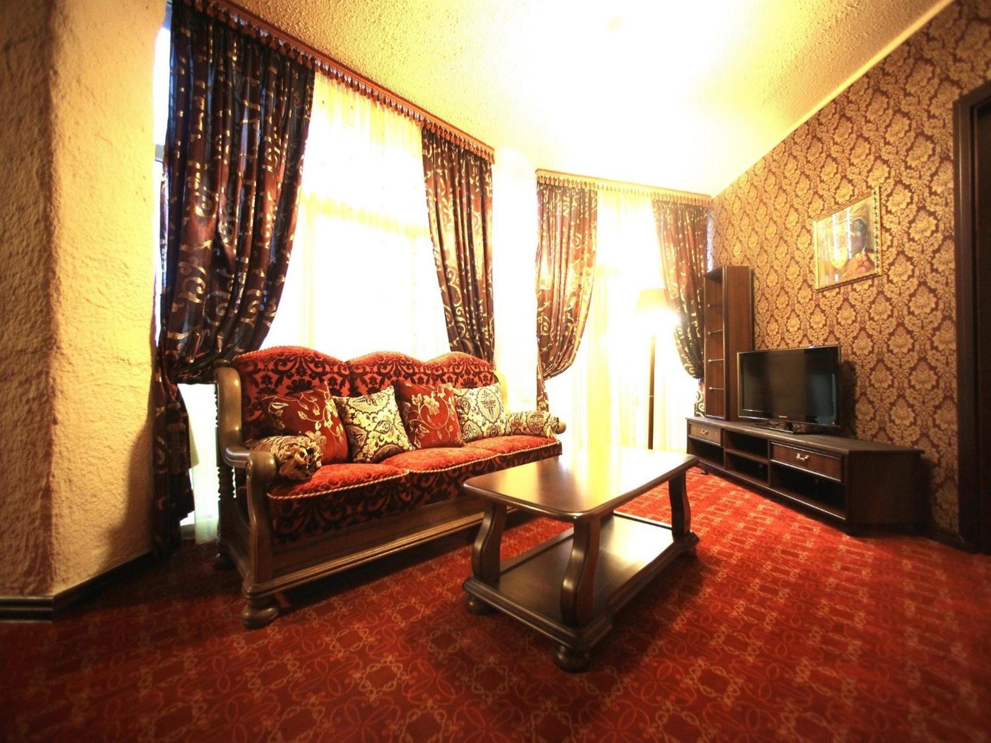 Hotel Kilikiya Uzjhorod Rum bild