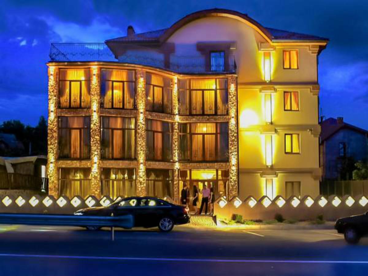 Hotel Kilikiya Uzjhorod Exteriör bild